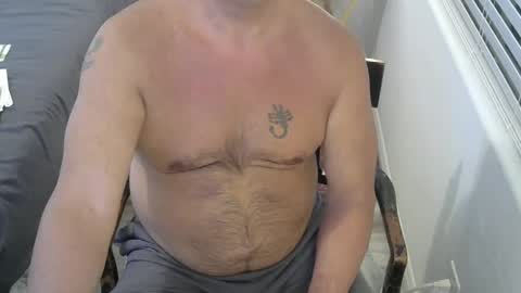 Snapshot of saltydogg chatting on 12/12/24, 03:21 Saltyy online show from 12/12/24, 03:21