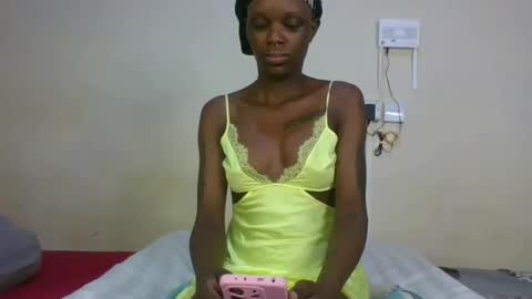 Snapshot of saltysugar20 chatting on 06/10/26, 05:39 Sugarbabe online show from 06/10/26, 05:39