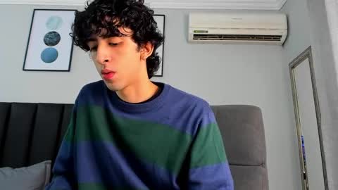 salvatore  online show from 02/21/25, 02:38