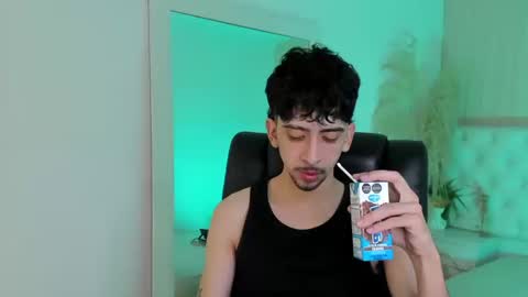 salvatore  online show from 09/25/25, 08:23