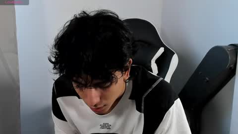 Snapshot of salvatore_montt chatting on 02/15/25, 09:48 salvatore_montt online show from 02/15/25, 09:48