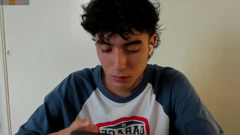 Snapshot of salvatore_montt chatting on 03/08/25, 06:05 salvatore_montt online show from 03/08/25, 06:05