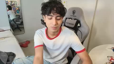 Snapshot of salvatore_montt chatting on 12/02/25, 07:09 salvatore_montt online show from 12/02/25, 07:09