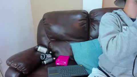 Snapshot of salvattore_muller chatting on 04/21/26, 10:12 Salvatore online show from 04/21/26, 10:12