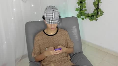 sam__cute online show from 01/26/25, 06:48