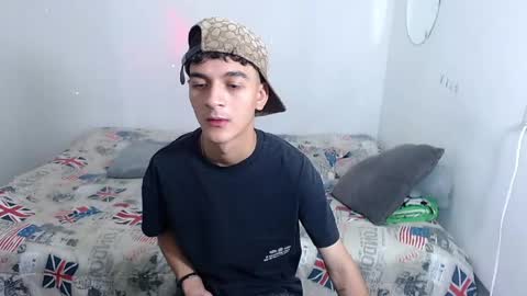 Snapshot of sam__cute chatting on 04/25/26, 01:19 sam__cute online show from 04/25/26, 01:19