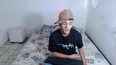 Snapshot of sam__cute chatting on 05/02/26, 02:05 sam__cute online show from 05/02/26, 02:05