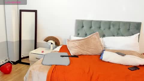 Sam and Molly online show from 01/31/25, 01:22