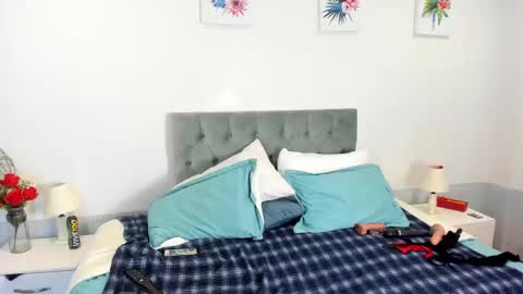 Sam and Molly online show from 02/10/25, 09:36