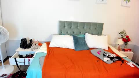 Sam and Molly online show from 02/13/25, 10:43