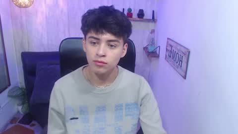 Snapshot of sam_daves chatting on 02/12/25, 01:27 Sam online show from 02/12/25, 01:27