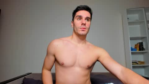 Snapshot of sam_huston18 chatting on 01/15/25, 01:52 BACK IN 2 WEEKS online show from 01/15/25, 01:52