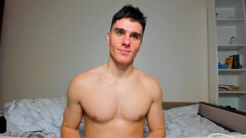 Snapshot of sam_huston18 chatting on 01/26/25, 01:41 BACK IN 2 WEEKS online show from 01/26/25, 01:41