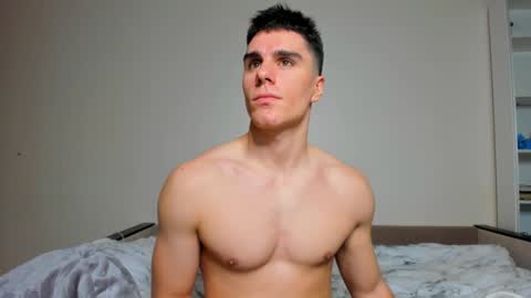 Snapshot of sam_huston18 chatting on 01/26/25, 10:02 BACK IN 2 WEEKS online show from 01/26/25, 10:02