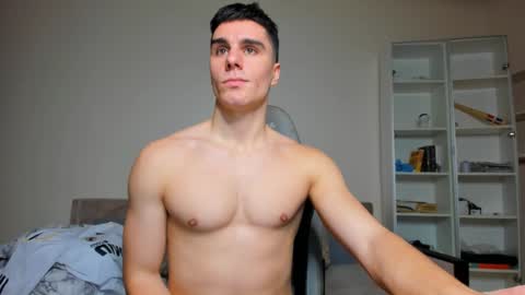 Snapshot of sam_huston18 chatting on 01/30/25, 12:18 BACK IN 2 WEEKS online show from 01/30/25, 12:18