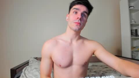 Snapshot of sam_huston18 chatting on 04/11/26, 12:59 BACK IN 2 WEEKS online show from 04/11/26, 12:59