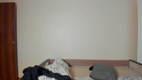 Snapshot of sam_huston18 chatting on 04/12/26, 07:52 BACK IN 2 WEEKS online show from 04/12/26, 07:52