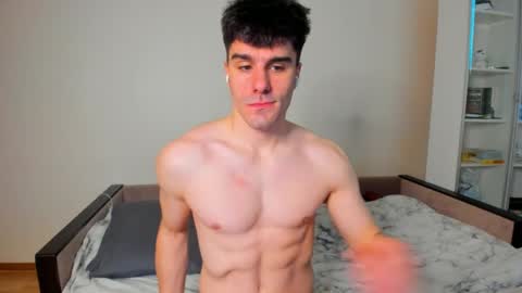 Snapshot of sam_huston18 chatting on 04/16/26, 06:14 BACK IN 2 WEEKS online show from 04/16/26, 06:14