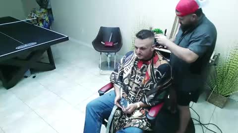 Snapshot of sam_papithebarber chatting on 10/08/25, 02:53 sam_papithebarber online show from 10/08/25, 02:53