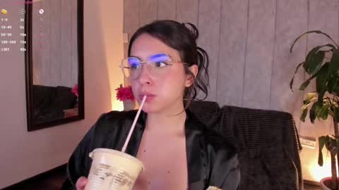 Snapshot of sam_pay chatting on 03/16/26, 12:42 Sam online show from 03/16/26, 12:42