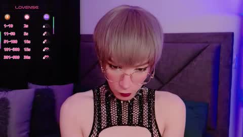 Snapshot of sam_russo chatting on 11/21/25, 07:29 Sam online show from 11/21/25, 07:29