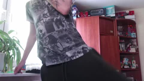 Snapshot of sam_skywalker chatting on 04/17/26, 07:00 sam_skywalker online show from 04/17/26, 07:00