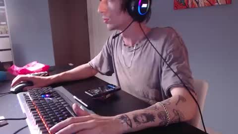 Snapshot of sam_skywalker chatting on 07/31/26, 09:25 sam_skywalker online show from 07/31/26, 09:25