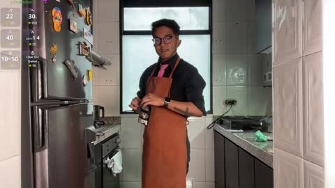 Snapshot of sam_thompson_z chatting on 12/02/24, 09:17 SAMUEL THOMPSON online show from 12/02/24, 09:17