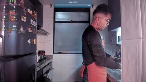 Snapshot of sam_thompson_z chatting on 12/03/24, 11:57 SAMUEL THOMPSON online show from 12/03/24, 11:57