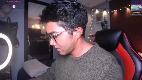 Snapshot of sam_thompson_z chatting on 03/06/25, 10:47 SAMUEL THOMPSON online show from 03/06/25, 10:47