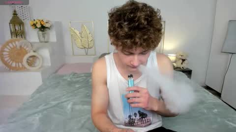 Snapshot of samanie_ chatting on 09/25/25, 02:21 Sam online show from 09/25/25, 02:21