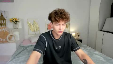 Snapshot of samanie_ chatting on 09/28/25, 03:06 Sam online show from 09/28/25, 03:06