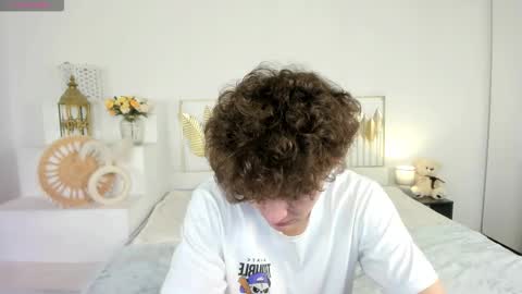 Snapshot of samanie_ chatting on 10/10/25, 11:31 Sam online show from 10/10/25, 11:31