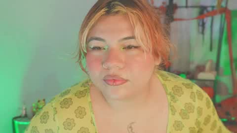 Snapshot of samanta_cutee1 chatting on 11/11/25, 01:44 SAMANTA online show from 11/11/25, 01:44