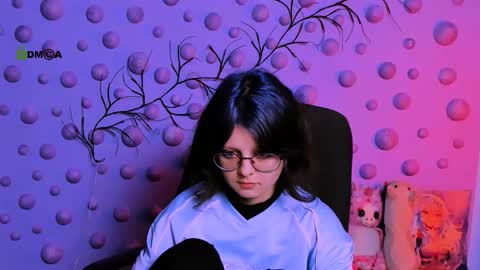 Snapshot of samanta_hotty chatting on 12/17/25, 08:59 samanta_hotty online show from 12/17/25, 08:59