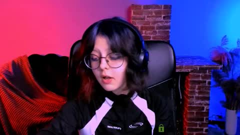 Snapshot of samanta_hotty chatting on 12/18/25, 08:26 samanta_hotty online show from 12/18/25, 08:26