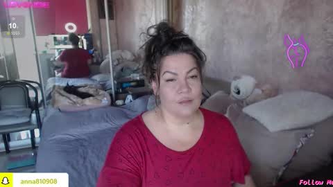 Snapshot of samanta_shy chatting on 09/12/25, 12:27 Marry online show from 09/12/25, 12:27