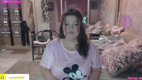 Snapshot of samanta_shy chatting on 11/10/25, 07:24 Marry online show from 11/10/25, 07:24