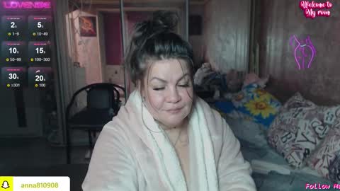 Snapshot of samanta_shy chatting on 11/20/25, 08:30 Marry online show from 11/20/25, 08:30