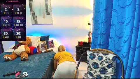 Snapshot of samanta_stone69 chatting on 12/09/24, 11:45 Samanta Stone online show from 12/09/24, 11:45