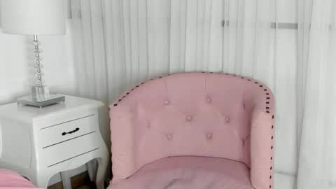 Snapshot of samanta_william chatting on 01/24/25, 06:14 samanta online show from 01/24/25, 06:14