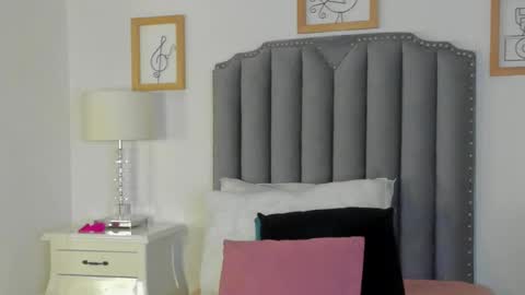 Snapshot of samanta_william chatting on 01/27/25, 02:31 samanta online show from 01/27/25, 02:31