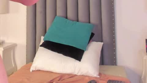 Snapshot of samanta_william chatting on 01/27/25, 08:40 samanta online show from 01/27/25, 08:40