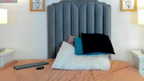 Snapshot of samanta_william chatting on 02/28/25, 03:15 samanta online show from 02/28/25, 03:15