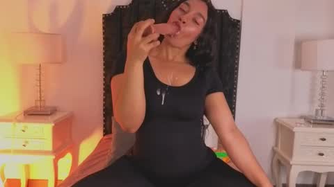 Snapshot of samanta_william chatting on 09/16/25, 03:51 samanta online show from 09/16/25, 03:51