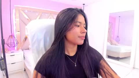 Snapshot of samantaa_shy chatting on 03/17/26, 02:38 sam online show from 03/17/26, 02:38