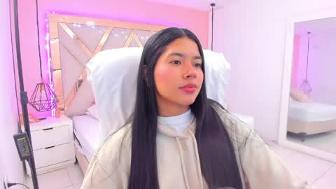 Snapshot of samantaa_shy chatting on 04/14/26, 03:12 sam online show from 04/14/26, 03:12