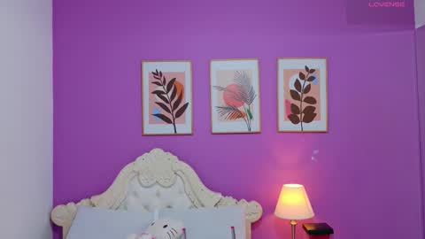 Snapshot of samantakane chatting on 03/18/26, 03:53 samantakane online show from 03/18/26, 03:53