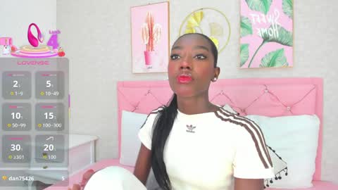 Snapshot of samantamarquez chatting on 05/21/26, 03:35 Samanta online show from 05/21/26, 03:35