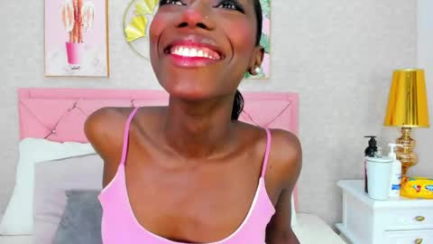 Snapshot of samantamarquez chatting on 05/25/26, 03:45 Samanta online show from 05/25/26, 03:45